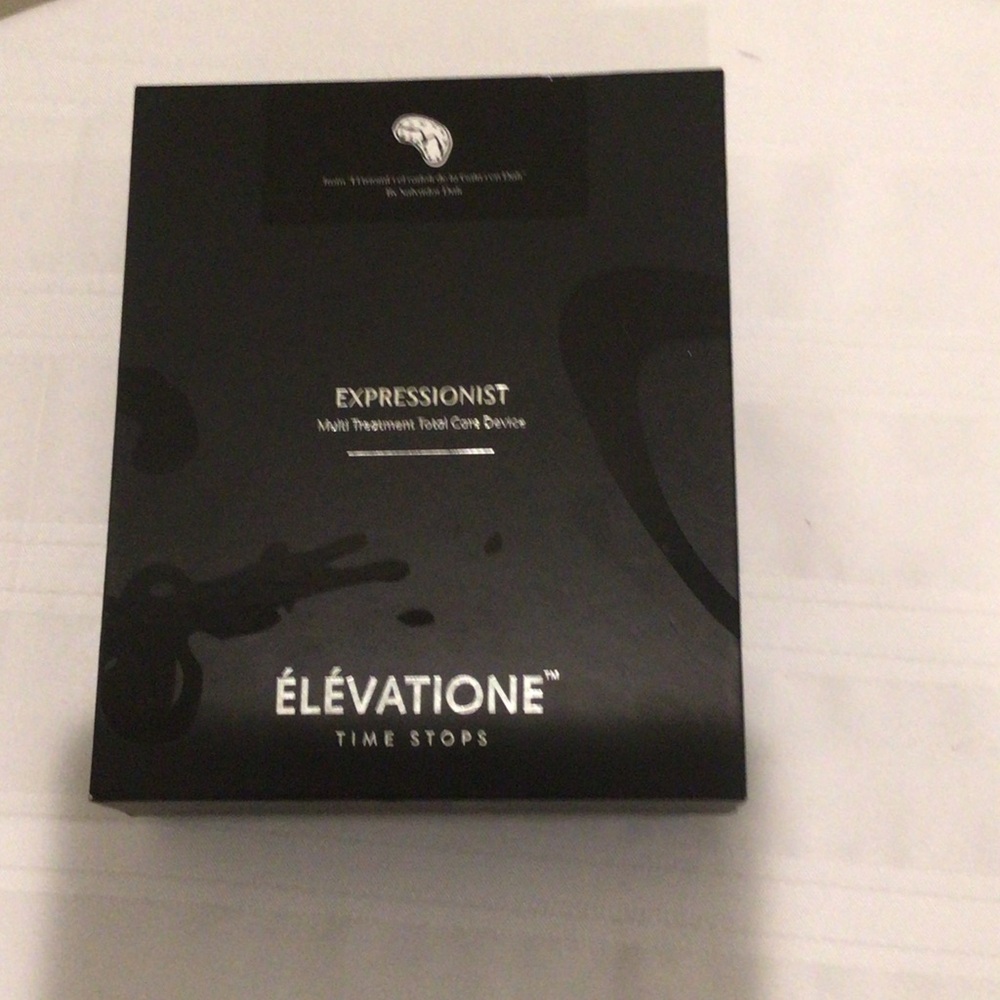 Expressionist Total Care Device - Black